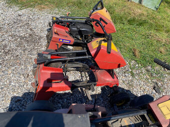 traktor, sekačka Wolf Scooter garten -mnoho dílů,2x motor - 7