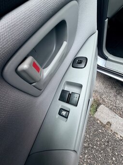 Mazda 3 1.3i, 2005 – Dobrý stav – TOP cena - 7