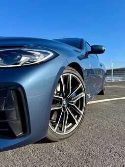 BMW M440i xDrive G22, Harman/Kardon, 360 kamera, zimní pneu - 7