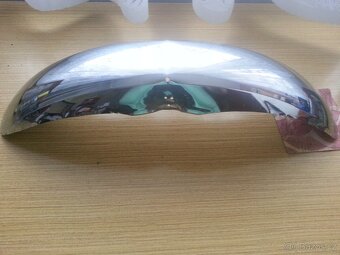 Přední blatník na Jawa 350 634 napadený kutilem - 7