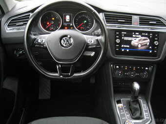 VW TIGUAN 2,0 TDI Highline 4x4 tažné 2x kola ACC DSG LED DPH - 7