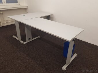 Kancelářský stůl - 7