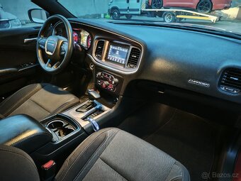 Dodge Charger 3.6 - 7