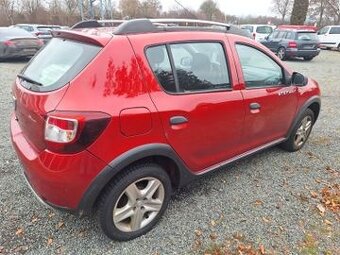 Sandero Stepway 0,9 /66 kW  benzín - 7