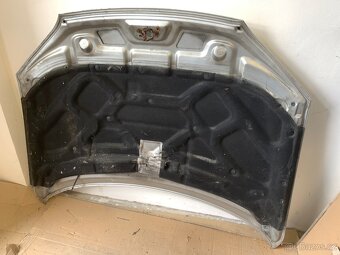 Ford Mondeo 3, kapota - 7