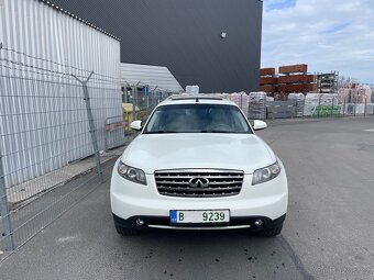 Infiniti FX35 - 7