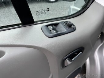 Renault Trafic 2.0 Dci 84 kw 9 míst - 7