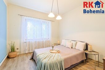 Prodej rodinného domu 2+1 s garáží s pozemkem 1177 m2 v Česk - 7