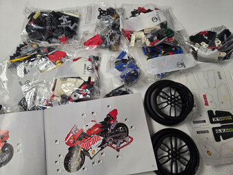 STAVEBNICE Technic Ducato V4 Motocykl - 7