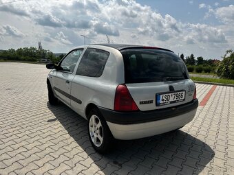 Renault Clio 1.2 55Kw Benzín - 7