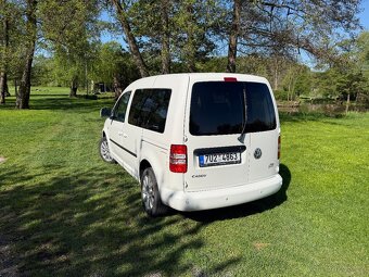 VW Caddy 1.6 TDI, 75 kW, r.v. 2013 – 1. majitel koupeno v CZ - 7