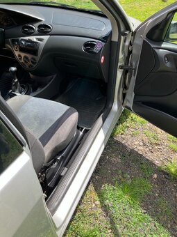 Ford Focus I 1.6 16V - 7