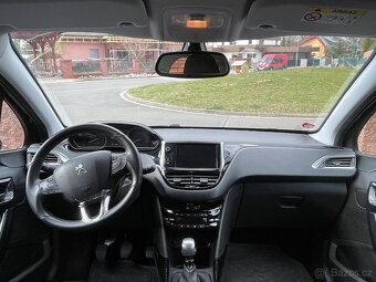 Peugeot 2008 1.2 81 kW - 7