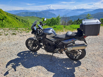BMW F 800 R výkon 64 kW - 7