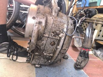Motor ČZ 150cc - 7