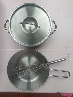 Dětská dřevěná kuchyňka + velké příslušenství - 7