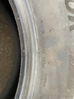 Pneu 235/65R18 - 7