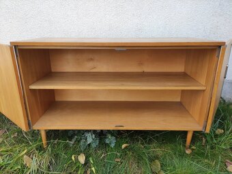 Retro komoda / skříňka UP Závody Rousínov - Brusel - 7