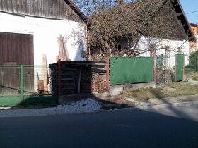 Prodám vesnický dům k celoročnímu bydlení 4 km od Domažlic - 7