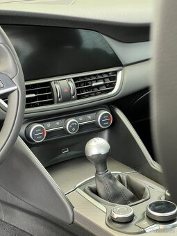 Alfa Romeo Giullia 132 kW, 2.2 JTDm 132 kW, KŮŽE, MANUÁL - 7