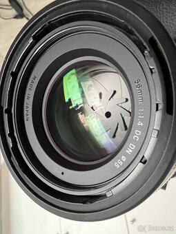 Sony A6000 a Sigma 56mm + 2 příslušenství - 7