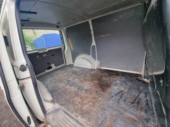 Volkswagen Transporter T5 1.9TDI 62kw - 7