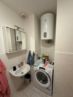 Pronájem bytu 1+1 36 m² - 7