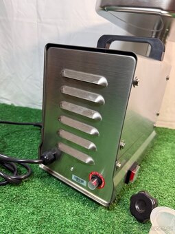 Nový elektrický mlýnek na maso 300W - 7