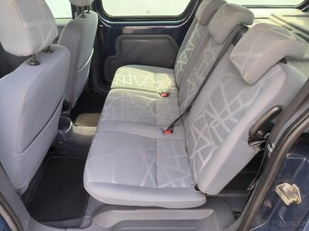 Ford Tourneo Connect 1.8TDCi , 66 kW nafta, 2010 - 7