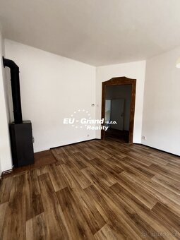 Pronájem bytu 1+1, 70 m2 - Varnsdorf, ev.č. 05766 - 7