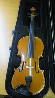 Housle 3/4 - 7