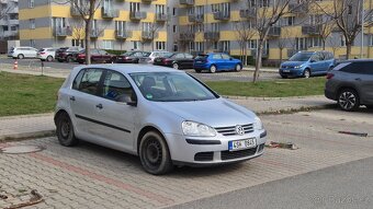 VW Golf 5  1,6 MPi - 7