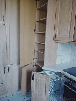 Prodám landhaus linku 11m se všemi spotřebiči - 7