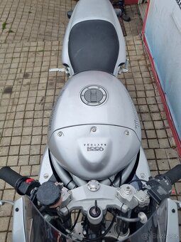 Triumph Daytona 955i - 7