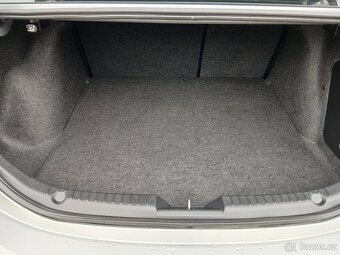 MAZDA 3 2.0 SKYACTIV BENZÍN 1.MAJITELKA JEN 155.T.KM VÝBAVA - 7