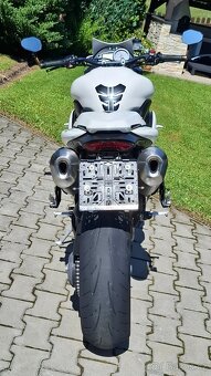 Triumph Speed Triple 1050 - 7