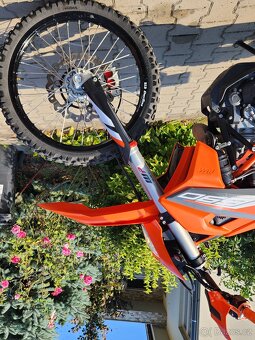 KTM 690 Enduro R 2021 A2 - 7