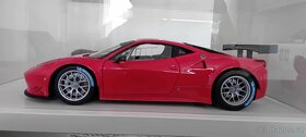 Ferrari 458 Italia GT2 1:18 (hw elite) - 7