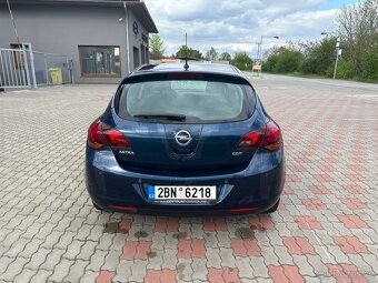 Opel Astra J 1.7 CDTI, 81 kW, nafta - 7