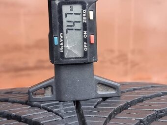 Celoroční Goodyear 235/50/18 - 7