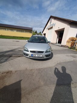 Prodám ford focus 1.6 tdci r.v.2005 - 7