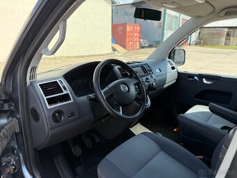Volkswagen Multivan 2.5 TDI (2009) – 7 míst, spaní. - 7
