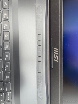MSI Katana 17 B13VFK-249CZ - 7