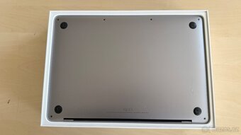 MacBook Pro 13" Retina (2019) – i7/16 GB/512GB SSD - 7