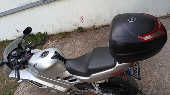 Honda CBR 600F PC 25 - 7