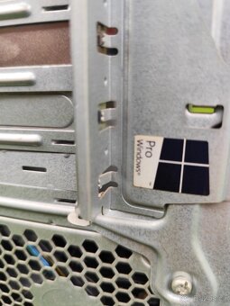 Herní počítač + monitor | GT 1030, SSD, RAM 8 GB - 7