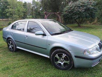 Octavia Tour 1.6 75kw - 7