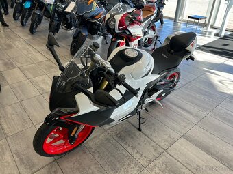 CF Moto SR 450 S 2025 Nebula White - 7