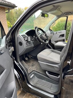 VW Multivan T5 2.5 TDI 96kW rv2008 - po servisu,spací - 7