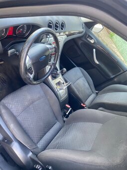 FORD Galaxy Ghia 2.0 TDCi 103kW - 7